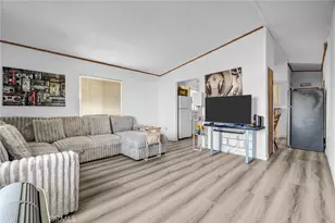 25 Elm Via, Anaheim, CA 92801 - Photo 5