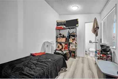 25 Elm Via, Anaheim, CA 92801 - Photo 19