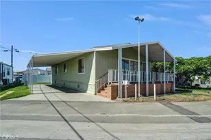 25 Elm Via, Anaheim, CA 92801 - Photo 1
