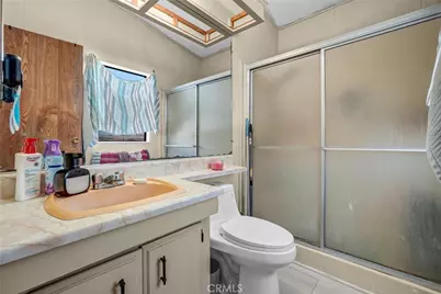 25 Elm Via, Anaheim, CA 92801 - Photo 13