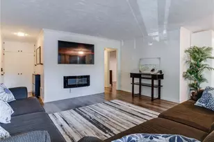 100 Hermosa, Long Beach, CA 90802 - Photo 3