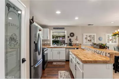 27605 Edgemont Drive, Corona, CA 92883 - Photo 7