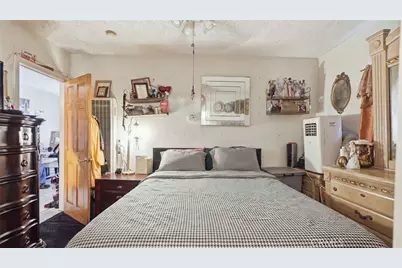 201 E 111th Place, Los Angeles, CA 90061 - Photo 17