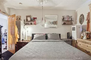 201 E 111th Pl, Los Angeles, CA 90061 - Photo 17