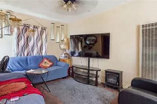 201 E 111th Pl, Los Angeles, CA 90061 - Photo 7