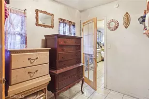 201 E 111th Pl, Los Angeles, CA 90061 - Photo 23
