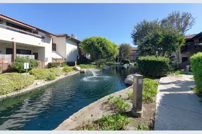 13061 Creek View Dr #203, Garden Grove, CA 92844 - Photo 27