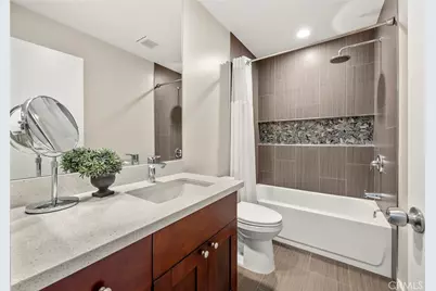 199 N Magnolia Avenue #D, Anaheim, CA 92801 - Photo 27
