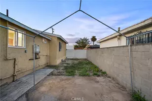 2017 E 112th, Los Angeles, CA 90059 - Photo 17