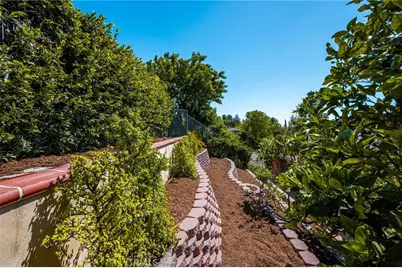 10381 Brightwood, North Tustin, CA 92705 - Photo 35