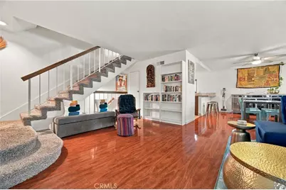 1545 W Jefferson Blvd, Los Angeles, CA 90018 - Photo 1