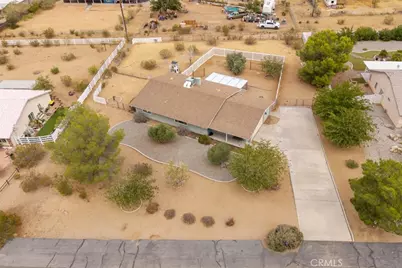 16248 Saint Timothy, Apple Valley, CA 92307 - Photo 47
