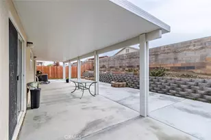 11961 Luna Rd, Victorville, CA 92392 - Photo 9