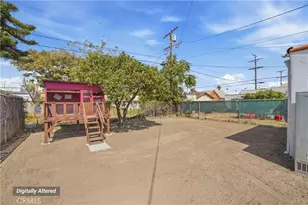 611 W 110th, Los Angeles, CA 90044 - Photo 33