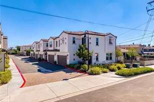 17540 Cameron Lane, Huntington Beach, CA 92647 - Photo 21