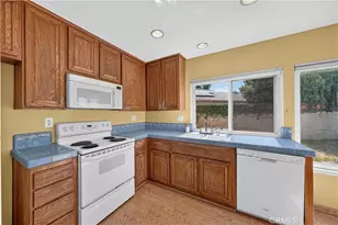 11693 Guam Cir, Cypress, CA 90630 - Photo 13