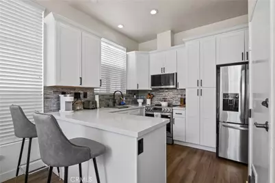 1071 S Volterra, Anaheim, CA 92808 - Photo 13