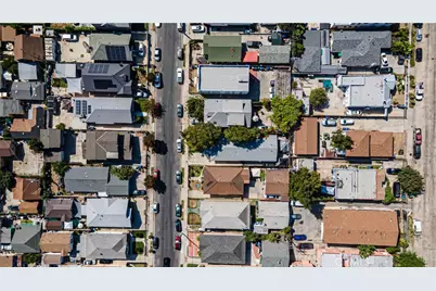 233 W 42nd, Los Angeles, CA 90037 - Photo 19