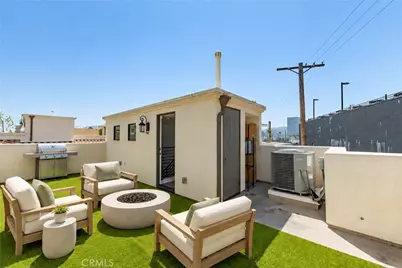 10736 Bloomfield Street, Toluca Lake, CA 91603 - Photo 21