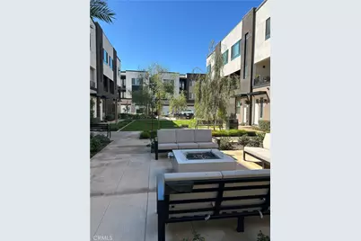 19 Bigsby Drive, Stanton, CA 90680 - Photo 9