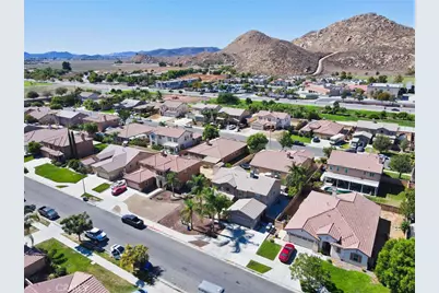 1043 Hawthorne, Hemet, CA 92545 - Photo 53