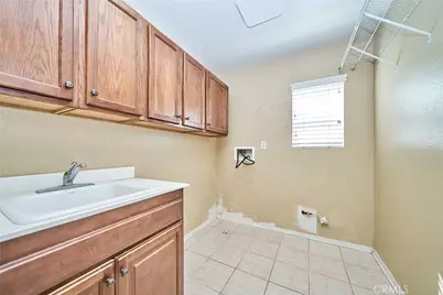 1043 Hawthorne, Hemet, CA 92545 - Photo 43