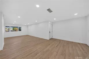 26790 Oakmont Dr, Sun City, CA 92586 - Photo 5