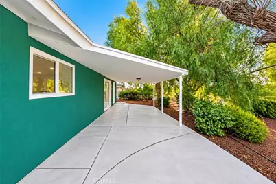 26790 Oakmont Drive, Sun City, CA 92586 - Photo 29