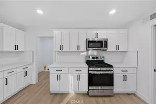 26790 Oakmont Dr, Sun City, CA 92586 - Photo 17