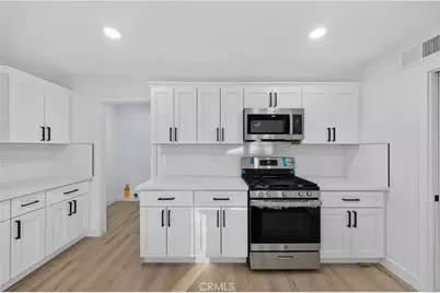 26790 Oakmont Drive, Sun City, CA 92586 - Photo 15
