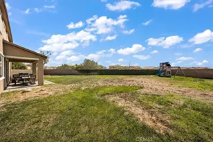 15197 Planger Ln, Fontana, CA 92336 - Photo 47