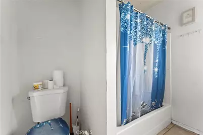 7705 S Vermont Avenue, Los Angeles, CA 90044 - Photo 15