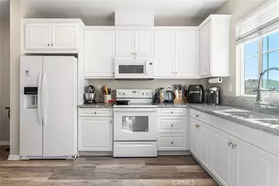794 N Ethan Way, Anaheim, CA 92805 - Photo 15