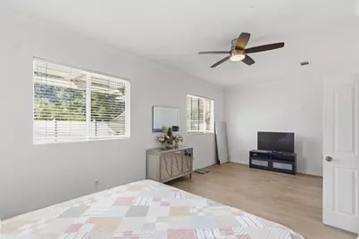 28281 Daffodil, Murrieta, CA 92563 - Photo 15