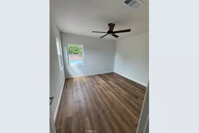 2067 Delta, Long Beach, CA 90810 - Photo 7