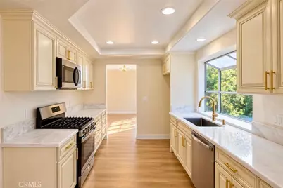 7302 Canyon View Lane, Lemon Grove, CA 91945 - Photo 9