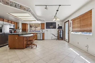 21515 Lou Ann Court, Nuevo, CA 92567 - Photo 5