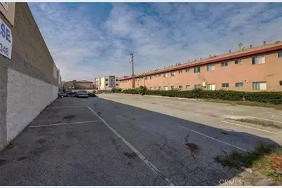 15329 Hawthorne Boulevard, Lawndale, CA 90260 - Photo 9