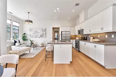 112 Parkwood, Irvine, CA 92620 - Photo 5