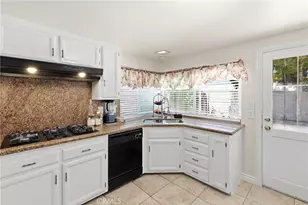 2542 N Pacific, Santa Ana, CA 92706 - Photo 19