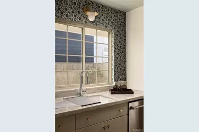 1907 Leeward, Newport Beach, CA 92660 - Photo 29