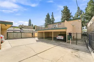 409 E Pine St, Santa Ana, CA 92701 - Photo 9