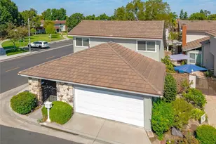 11389 Nayshon Ct, Cypress, CA 90630 - Photo 9