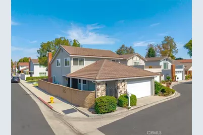 11389 Nayshon Court, Cypress, CA 90630 - Photo 3
