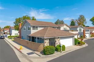 11389 Nayshon Ct, Cypress, CA 90630 - Photo 3