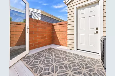 7327 Linden, Carlsbad, CA 92011 - Photo 39