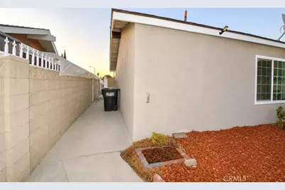 2332 Silverbay, El Monte, CA 91732 - Photo 35