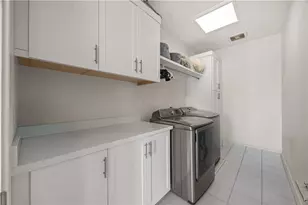 1657 Murano Pl, Costa Mesa, CA 92626 - Photo 31