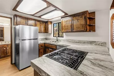 875 D Lane, Big Bear City, CA 92314 - Photo 9