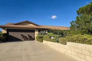 14760 Hopland, Victorville, CA 92394 - Photo 3
